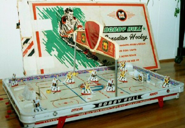 Munro - Bobby Hull Canadian Hockey (1966)